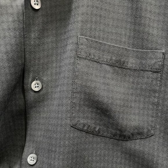 TOMMY BAHAMA Black 100% Silk Textured Hawaiian Short Sleeve Casual Button Up L - Picture 5 of 8